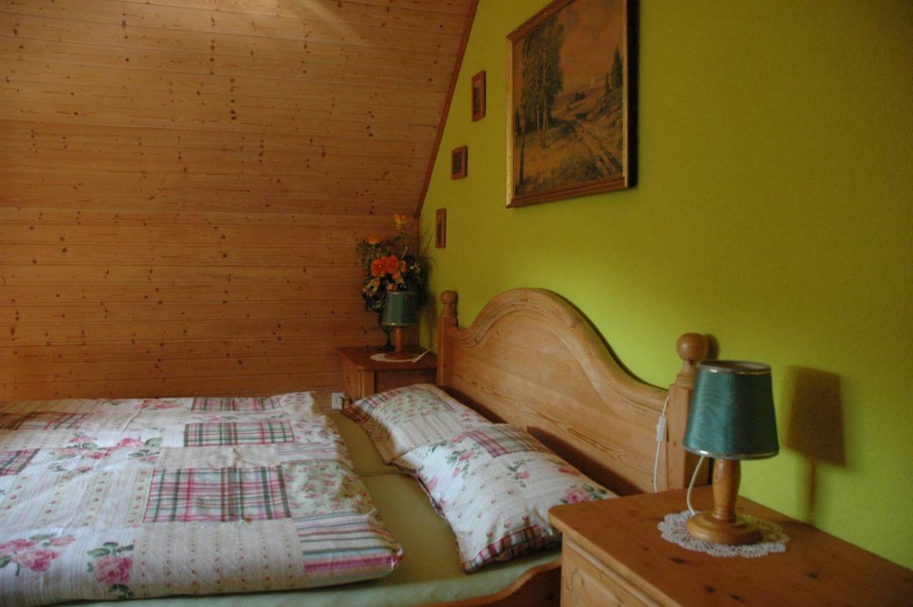 Ferienwohnungen "Gruendelrast" Prossen ภายนอก รูปภาพ