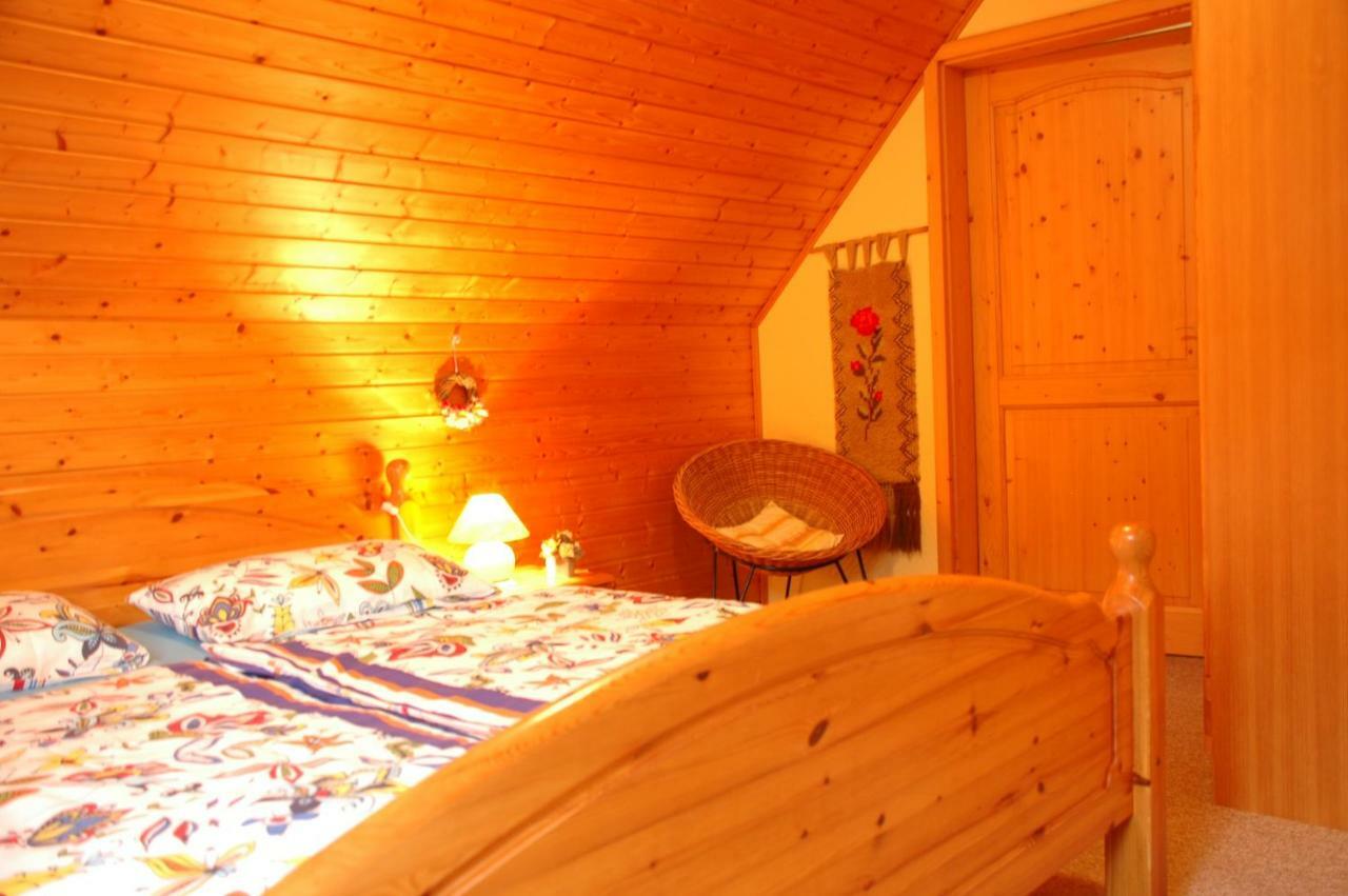 Ferienwohnungen "Gruendelrast" Prossen ภายนอก รูปภาพ