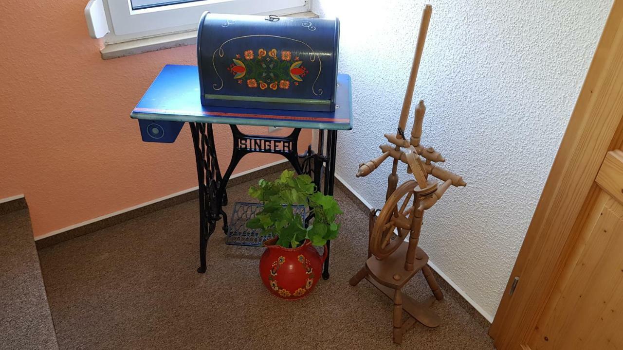 Ferienwohnungen "Gruendelrast" Prossen ภายนอก รูปภาพ